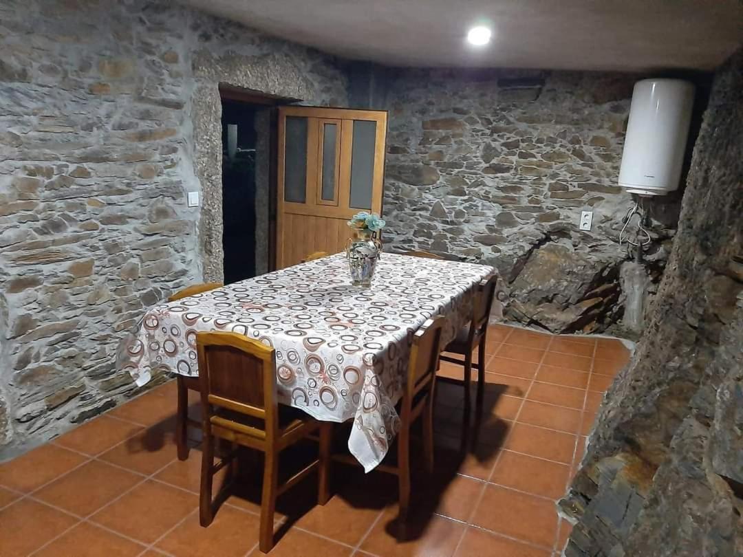 カステロ・デ・パイヴァ Casa Da Tia Binaヴィラ エクステリア 写真